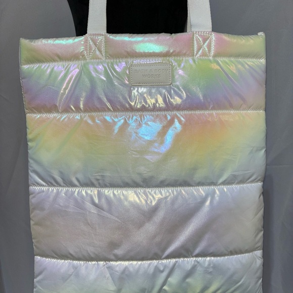 BATH & BODY WORKS Limited Edition White Iridescent Puffer Tote Bag 2023 - Picture 2 of 6